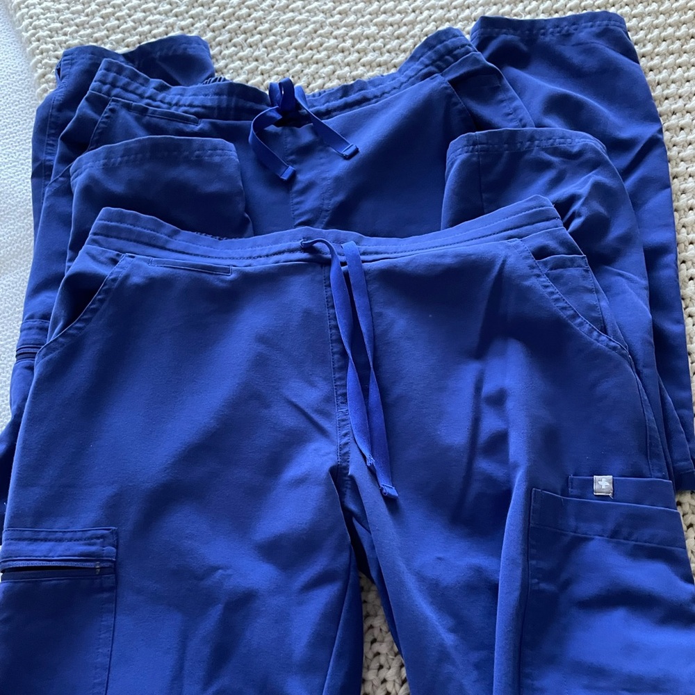 Figs Yola skinny leg scrubs bundle of 2
